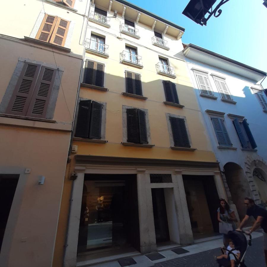 Loft Trabucco - In The Heart Of Salo City Center, Lake View, 4 Rooms Esterno foto
