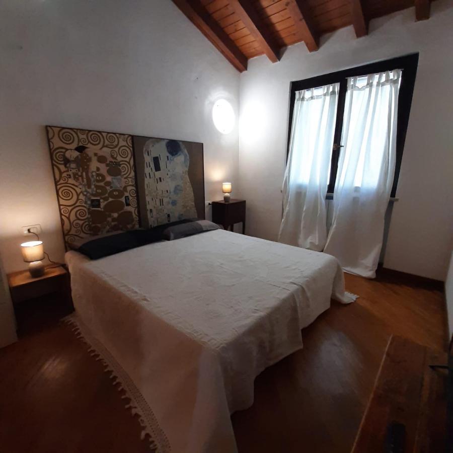 Loft Trabucco - In The Heart Of Salo City Center, Lake View, 4 Rooms Esterno foto